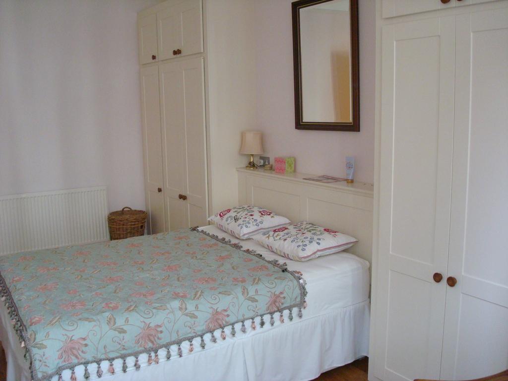 Luxury Holland Park, Sleeps 2, Free S'Fast Wifi Apartment London Exterior photo